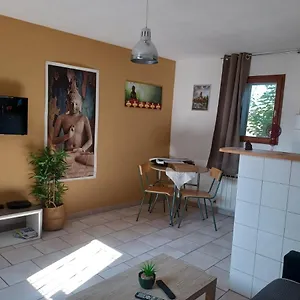  Appartement Jolie Petite Maison Idealement Situee